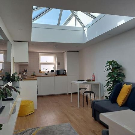 1 Bedroom Modern Duplex Southampton Exterior foto