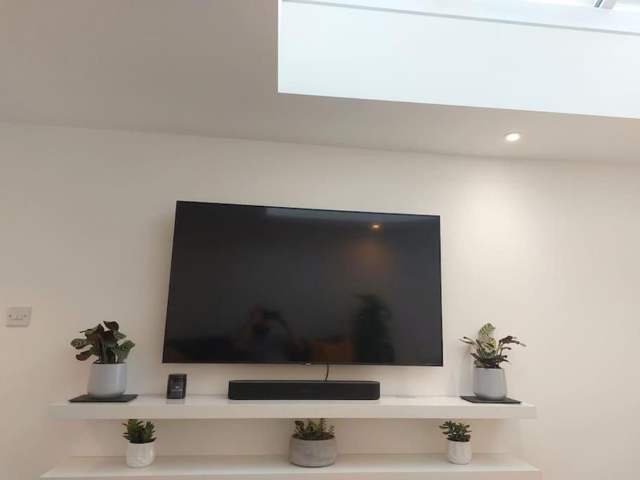 1 Bedroom Modern Duplex Southampton Exterior foto